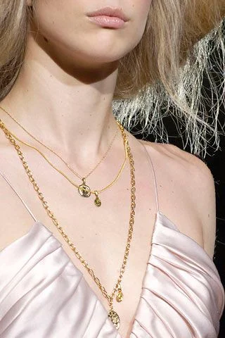 Look 30